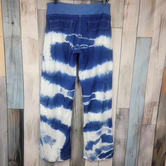 Oh My Bod Blue White Wide Leg Tie Dye Cargo Pants Size Medium - Picture 6 of 7